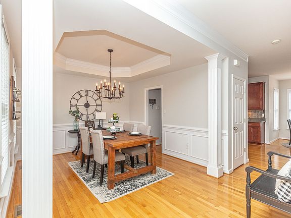 4th image of 7428 Johnsonville Way