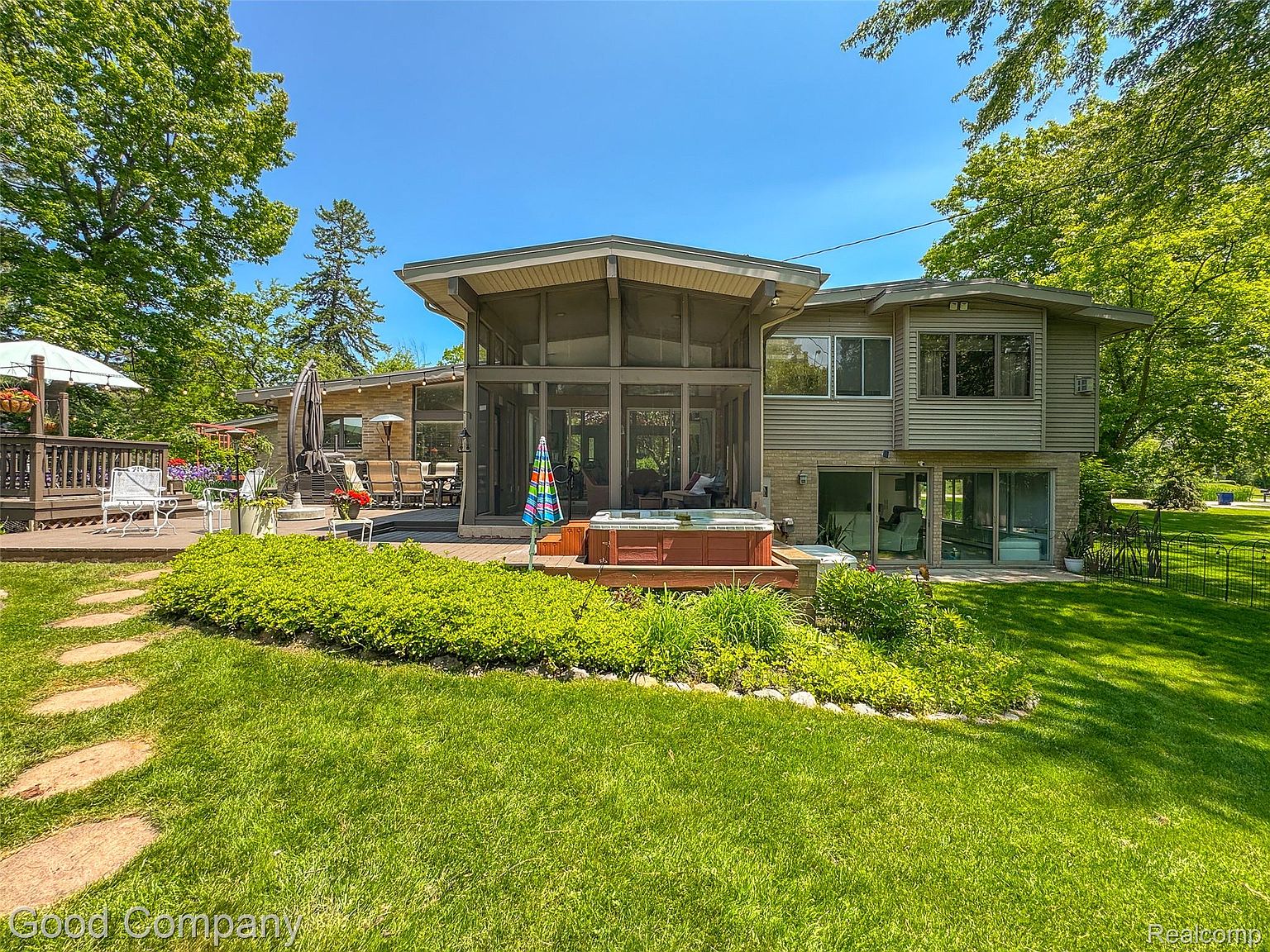 30239 Hickory Ln, Franklin, MI 48025 | Zillow