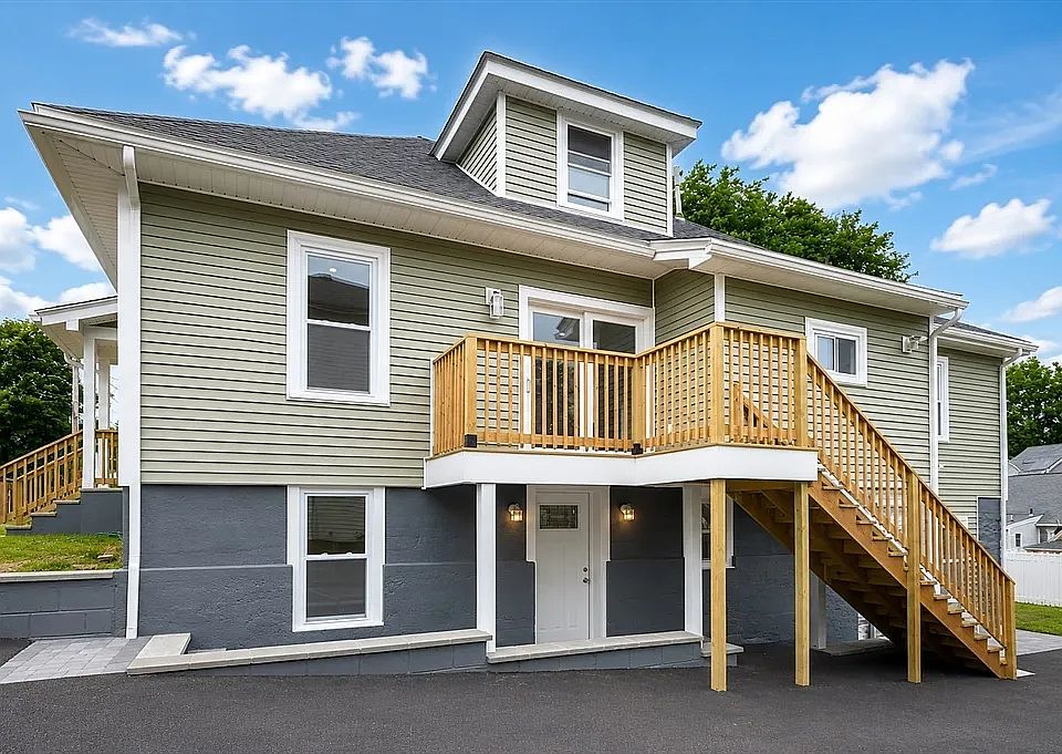 1st image of 71 Henshaw St #1