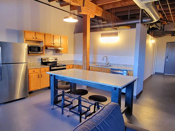 2nd image of 1445 S 18th St APT 202