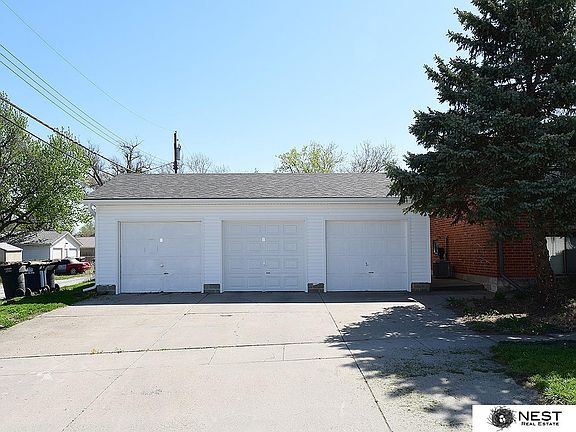 5th image of 4500/4502 N 66th St