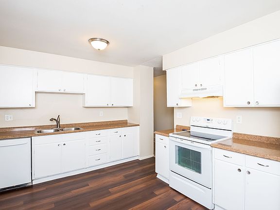 4th image of 17929 E Kepner Dr