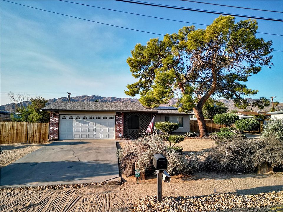 1st image of 72547 Sunnyslope Dr