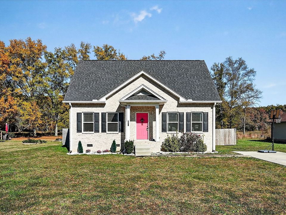 1st image of 258 Green Meadow Dr