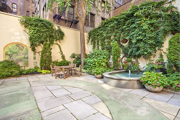 Sold by Stribling | media 22