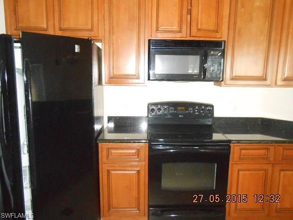 2nd image of 403 SW 47th Ter #204