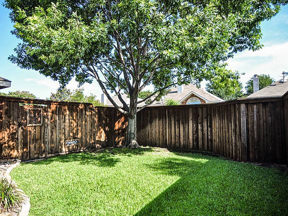 3rd image of 11234 Newberry Dr