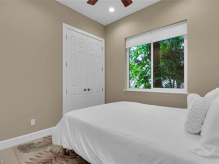 3254 Lakeview Dr — Photo 17