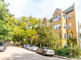 7621 N Greenview Ave APT 2C, Chicago, IL 60626
