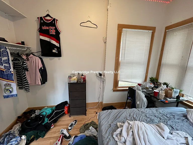 76 Curtis St #1 — Photo 6