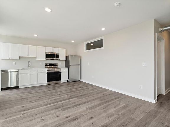 4th image of 5300 Whitby Ave Unit 306