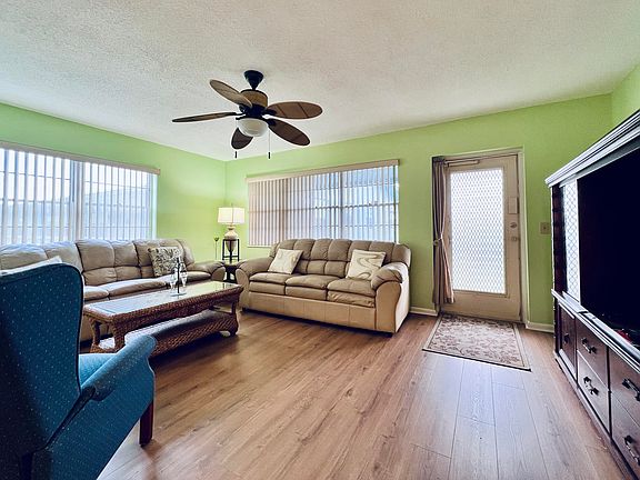 4th image of 40 Dorchester B