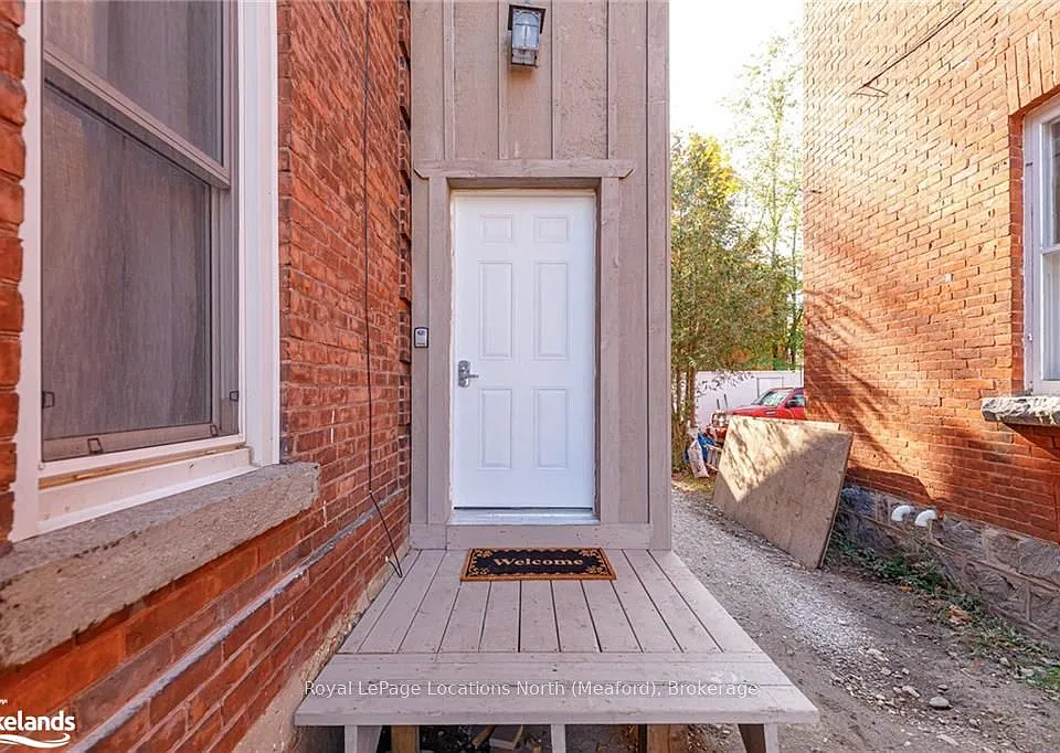 51A Nelson St W