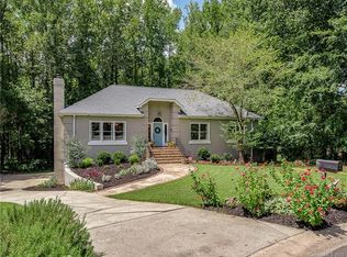 9200 Hunting Ct, Matthews, NC 28105