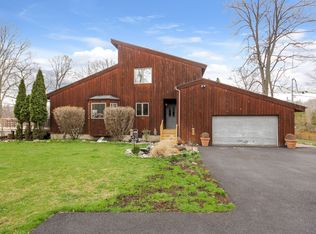 226 Carpenter Rd, Hopewell Junction, NY 12533