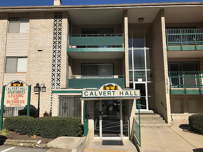 Calvert Hall Apartments — Photo 2