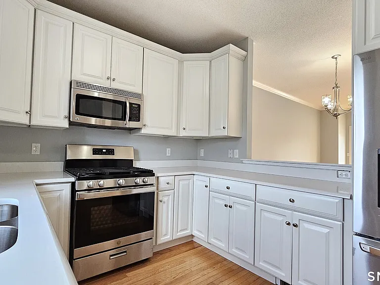1158 Hartford Tpke #10 — Photo 11