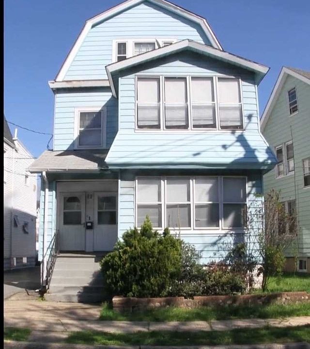 1st image of 12 Wheeler St