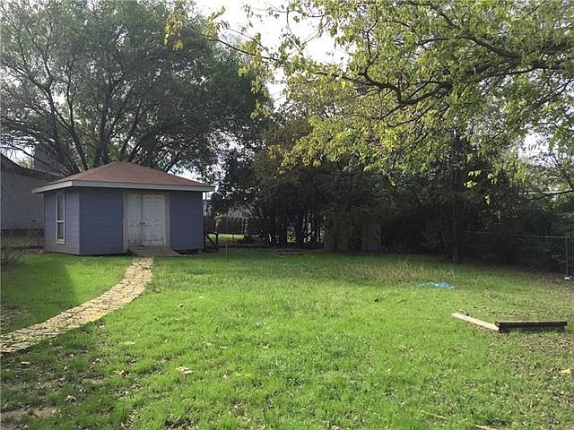 2nd image of 3958 Farris Ct