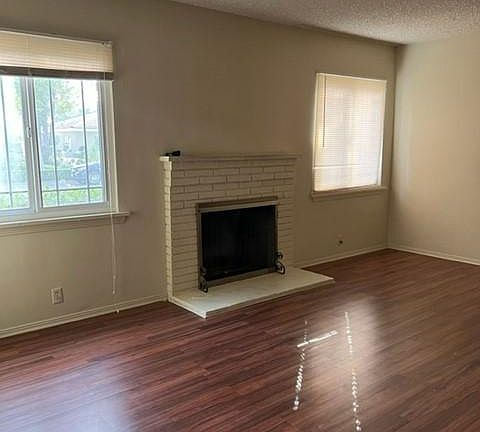3rd image of 2401 El Capitan Ave