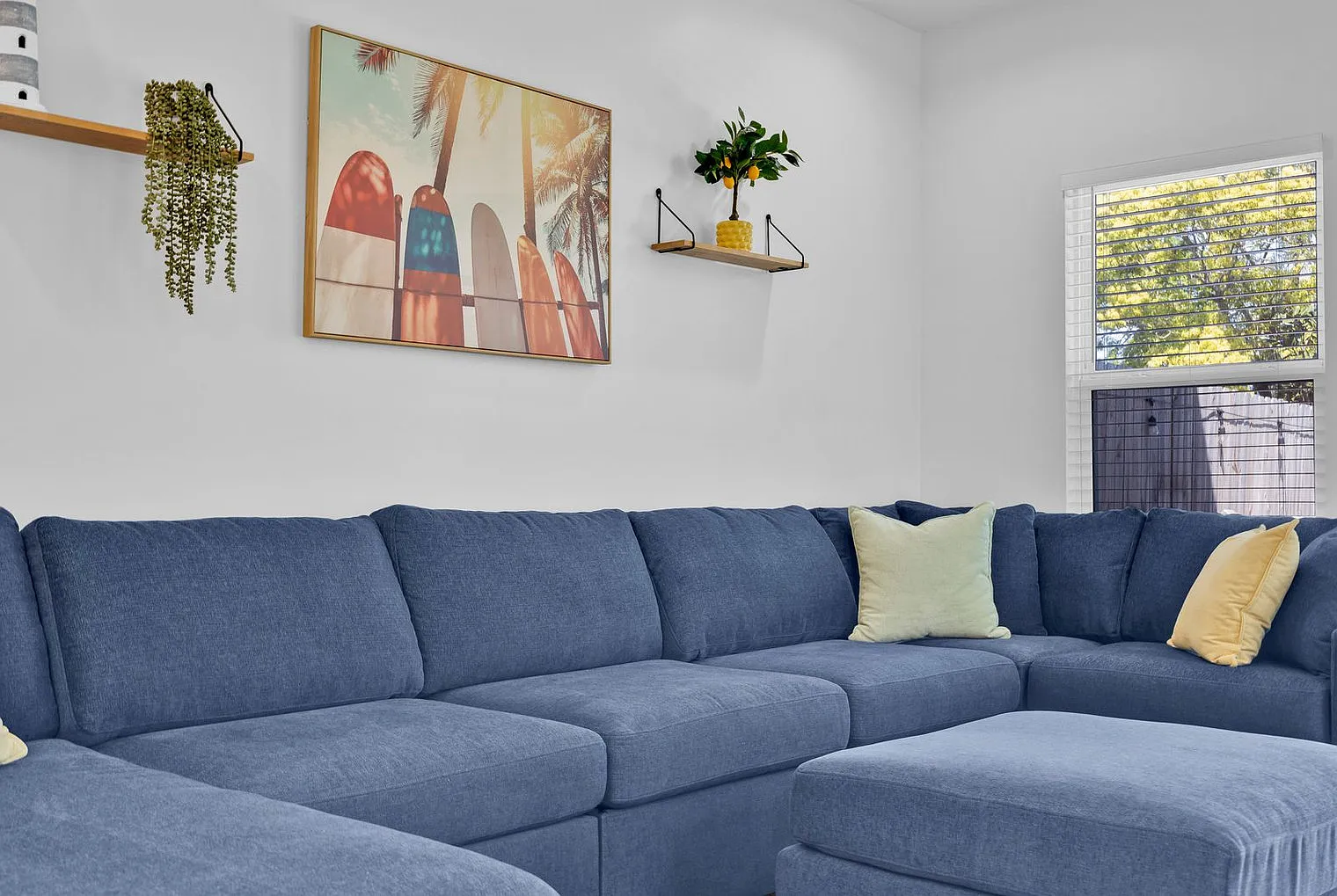 9 bed, 5.0 bath, 3476 sqft, $20,869 — Photo 3