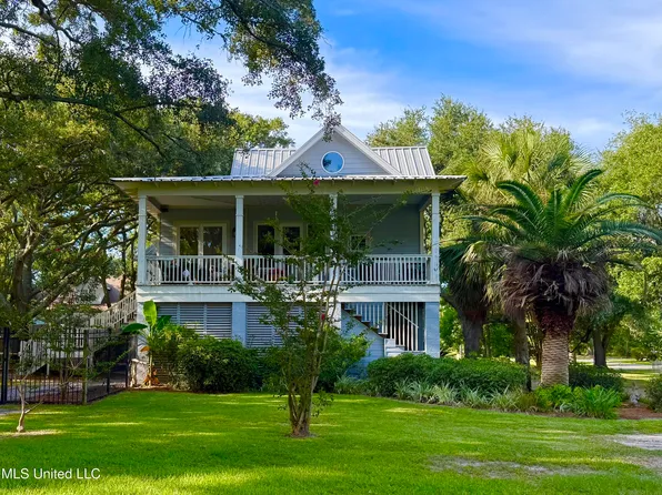 607 Oliver St, Pascagoula, MS 39567