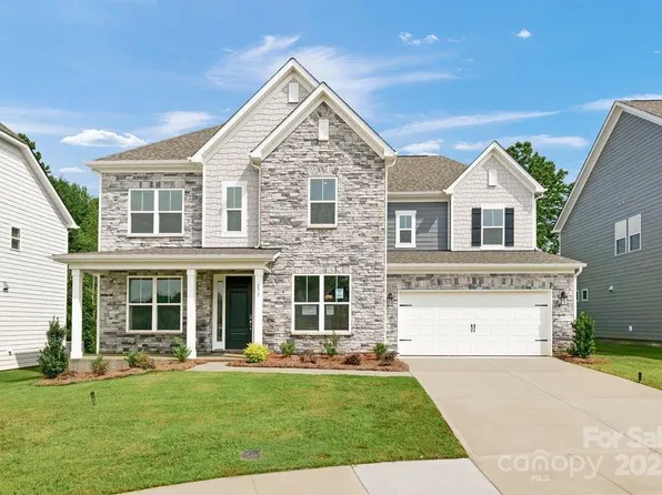173 Glenn Dr, Mooresville, NC 28115