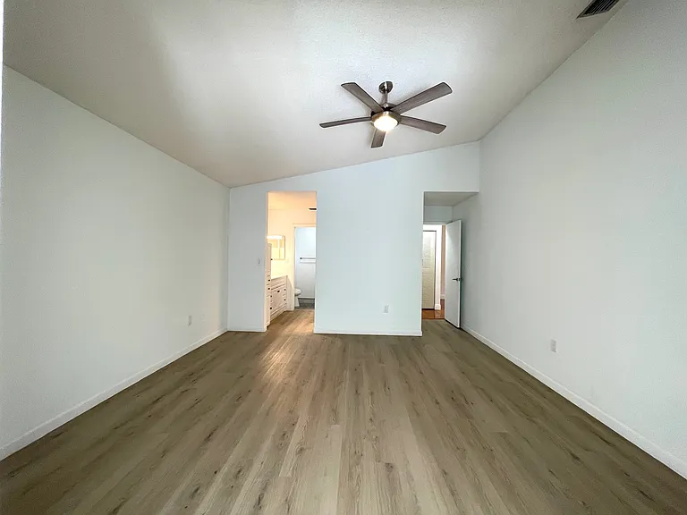 5851 Bristol Ln — Photo 5