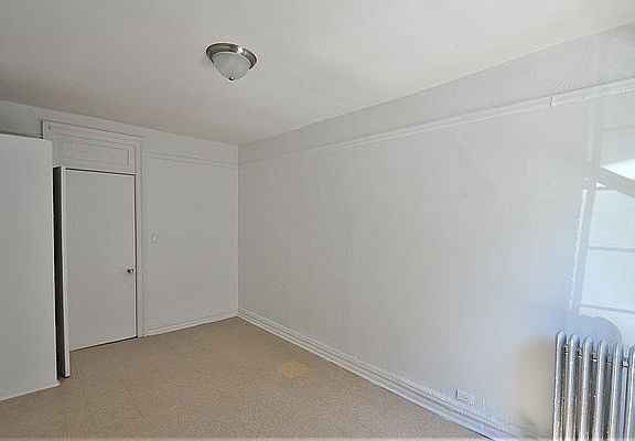 4th image of 2705 Morris Ave APT B