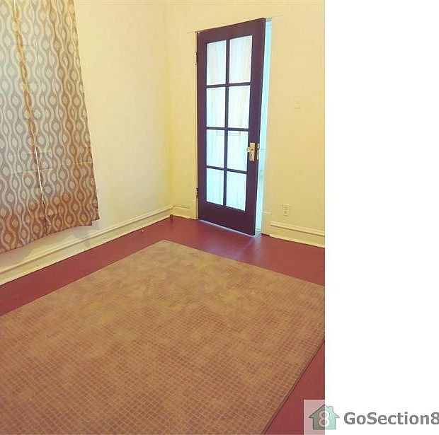 1st image of 1513 S Kolin Ave APT 1