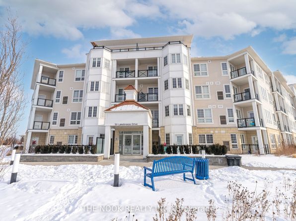 50 Lakebreeze Dr #205, Clarington, ON L1B 0V9