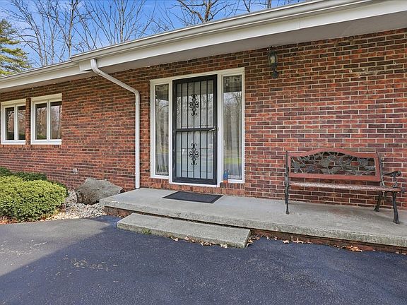 2nd image of 112 Peine Dr