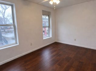 320 1st St #3, Albany, NY 12206
