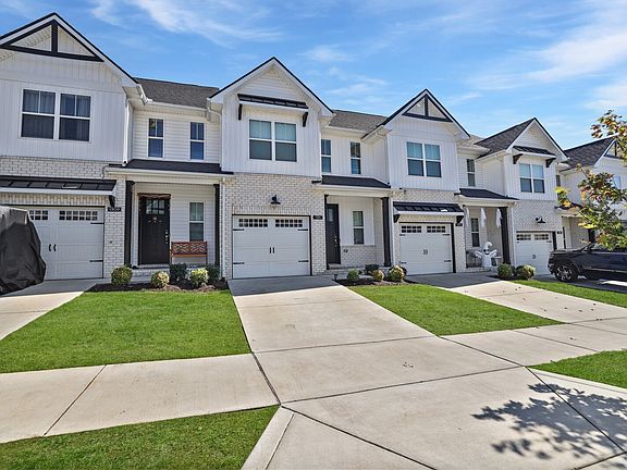 3rd image of 1311 Halter Park Dr