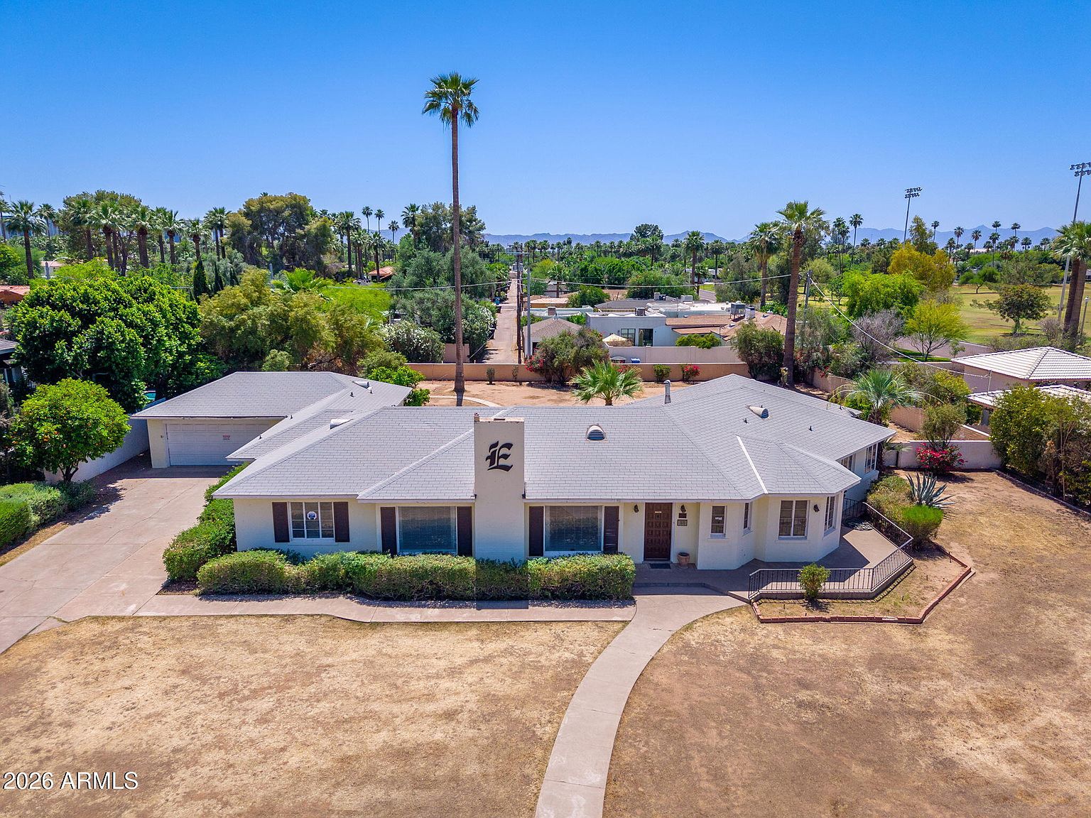 1111 W ENCANTO Boulevard