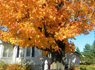 28 Chandler St, Houlton, ME 04730