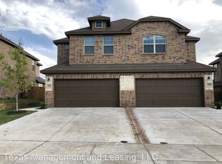 1034 W Sierra Vista Ct, Midlothian, TX 76065