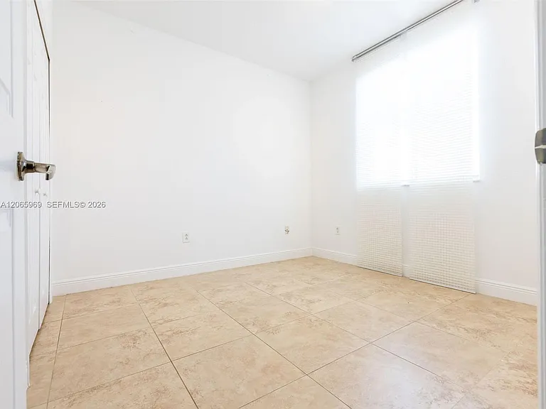 11406 NW 76th Ter #11406 — Photo 27