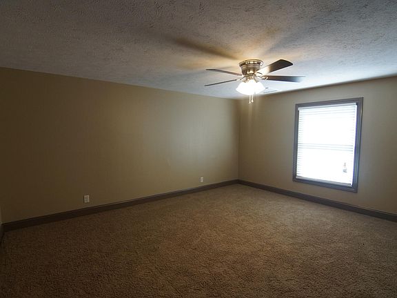 4th image of 814 S 14th St