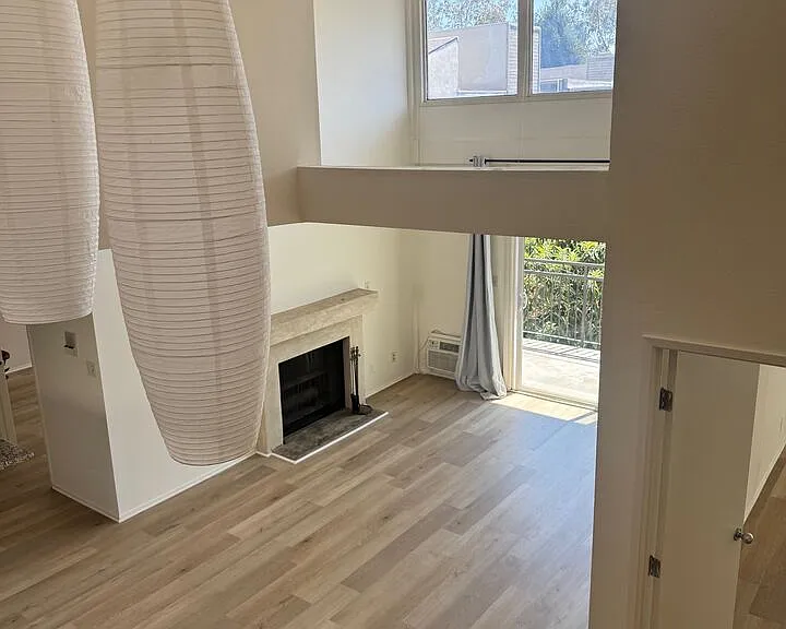 1885 Veteran Ave #305 — Photo 18
