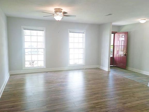 3rd image of 3813 Sue Ker Dr