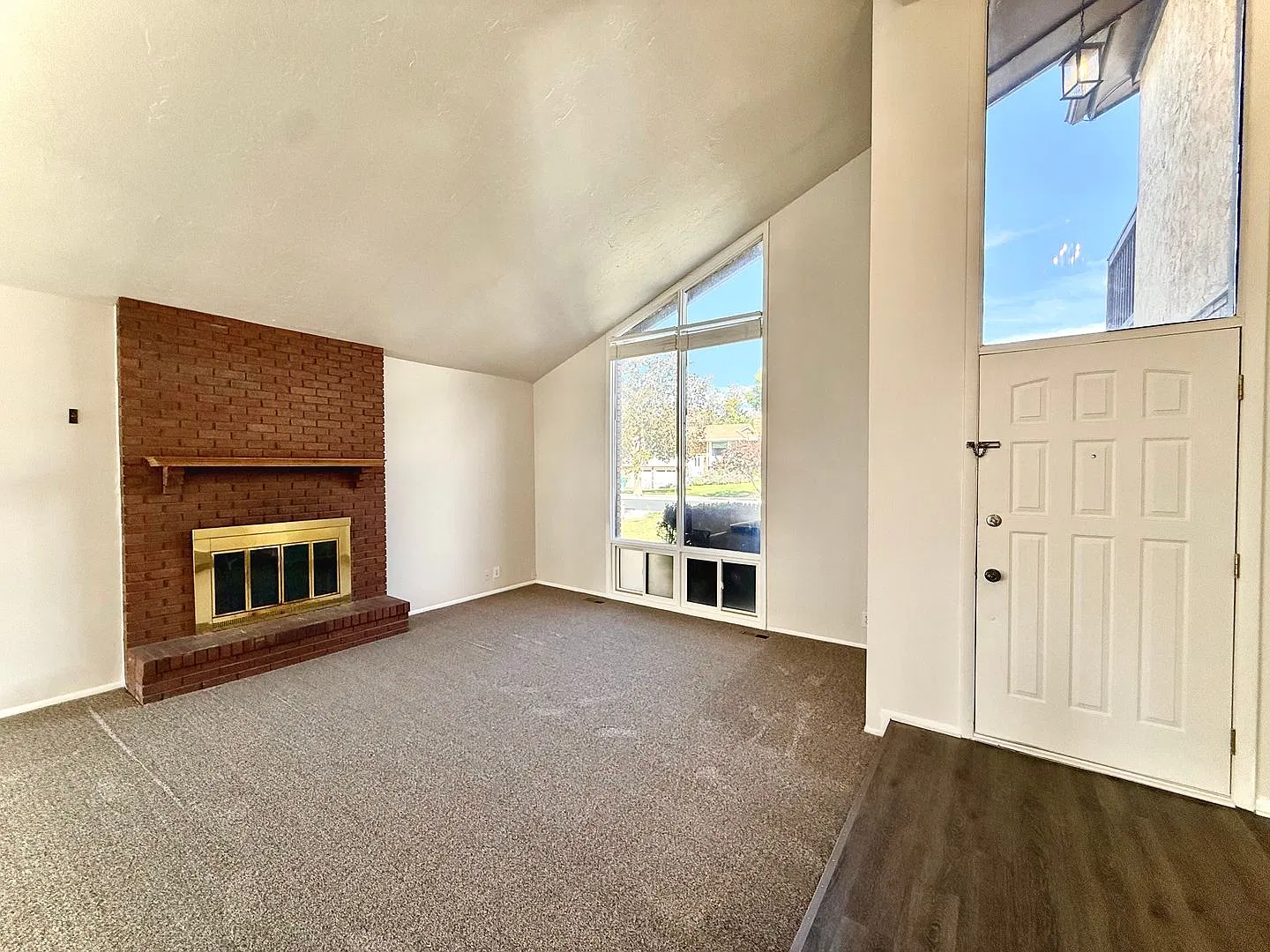 Murray 3-Bedroom Home Available October — Photo 2