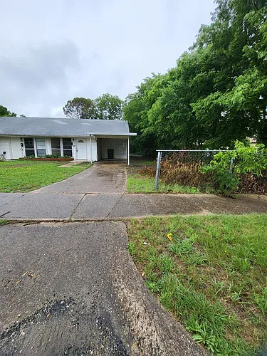 1112 Williamson Ave Photo 1