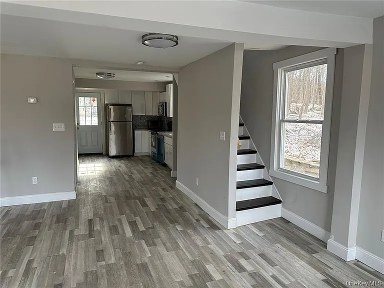 2 Hillside Rd — Photo 8