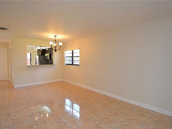 5th image of 12089 S Las Palmas Dr