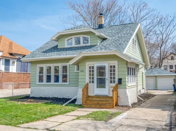 2176 North 49th STREET, Milwaukee, WI 53208