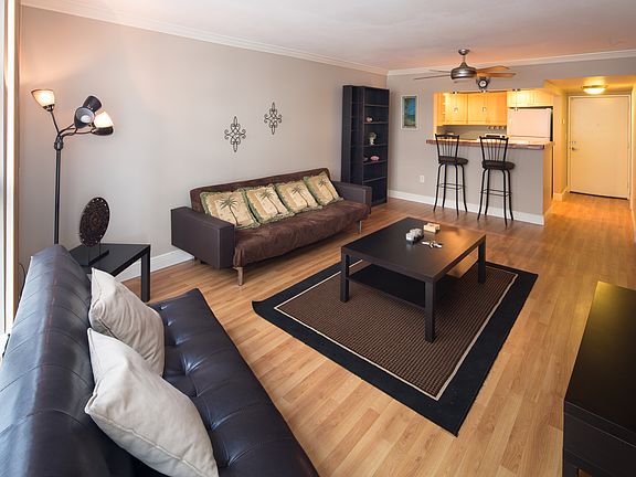 3rd image of 1228 West Ave APT 811
