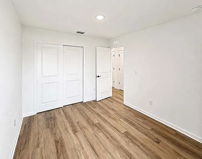 8668 Elmo Rd — Photo 29