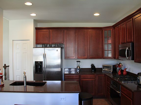 4th image of 960 Tuscany Dr