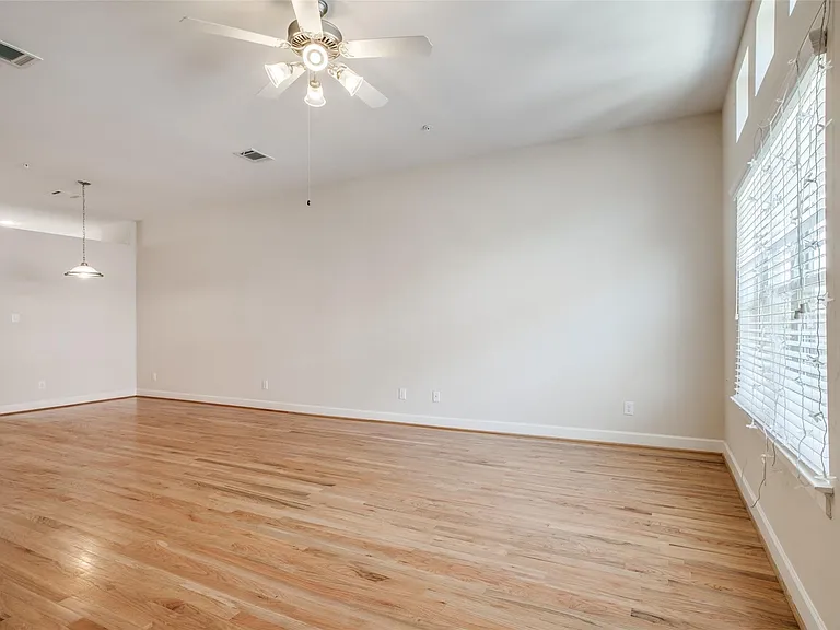 2710 Hullsmith Dr #401 — Photo 13